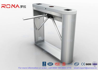 kaufen Vertikales Tripod Barrier Gate, Zugangskontrolllösungen 30 Personen / Min online manufacture