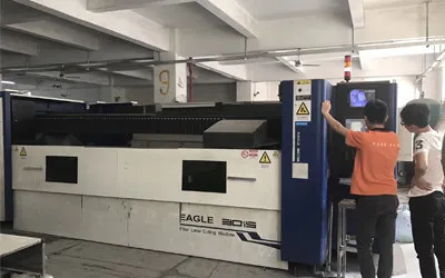 Jüngste Firmenblogs über Verbesserung des Besucher- und Mitarbeiterflussmanagements in Firmengebäuden durch RFID-Zugangstor